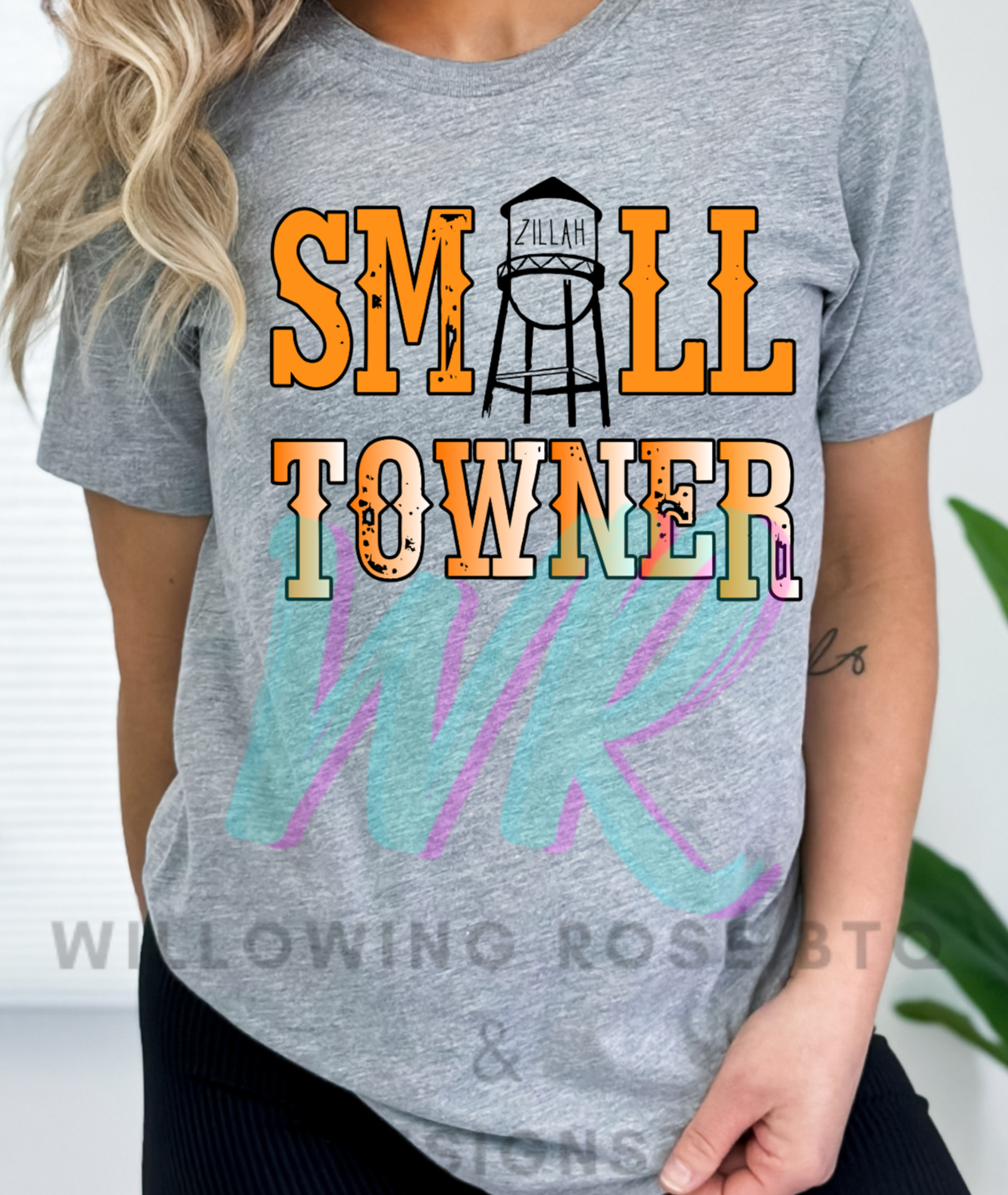 Small towner zillah t-shirt unisex